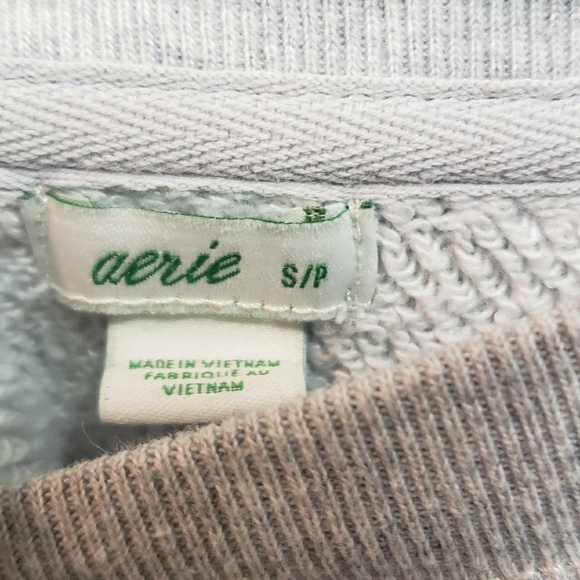 Crewneck - Picture 4 of 4